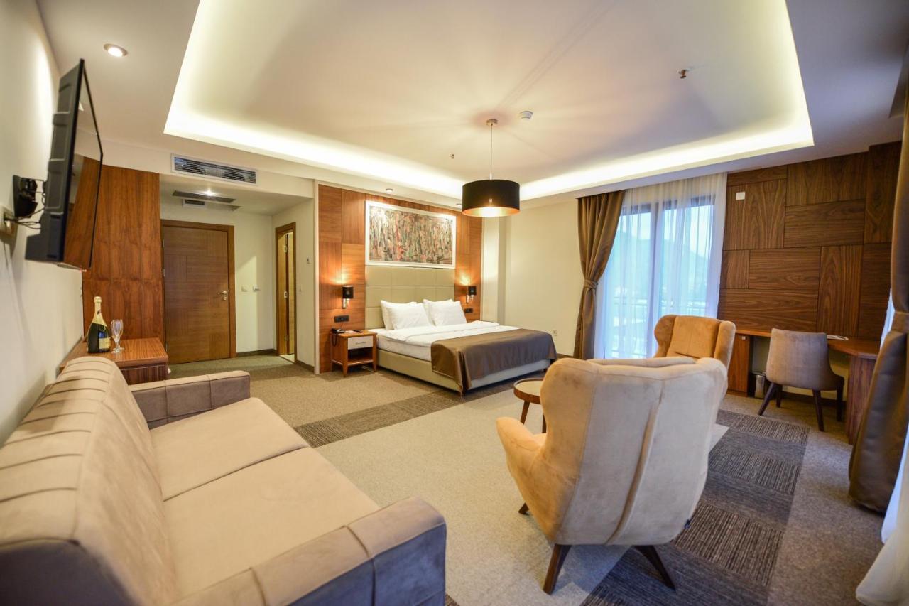 Lazaro 4* Podgorica